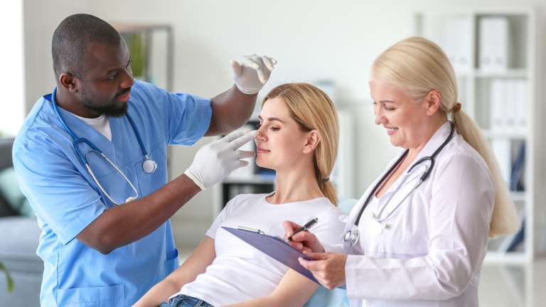 Rinoplastica donna Milano